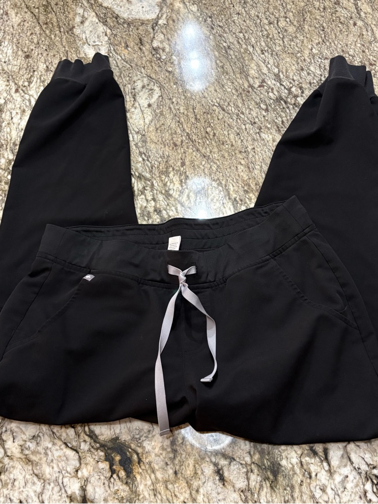 Figs Black Women's Drawstring Joggers With Contrast Tie